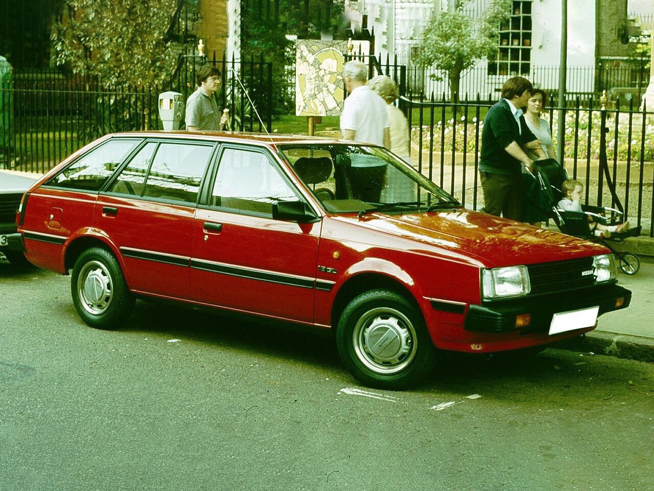 Nissan Sentra I (B11), Универсал 5 дв.: фото поколения