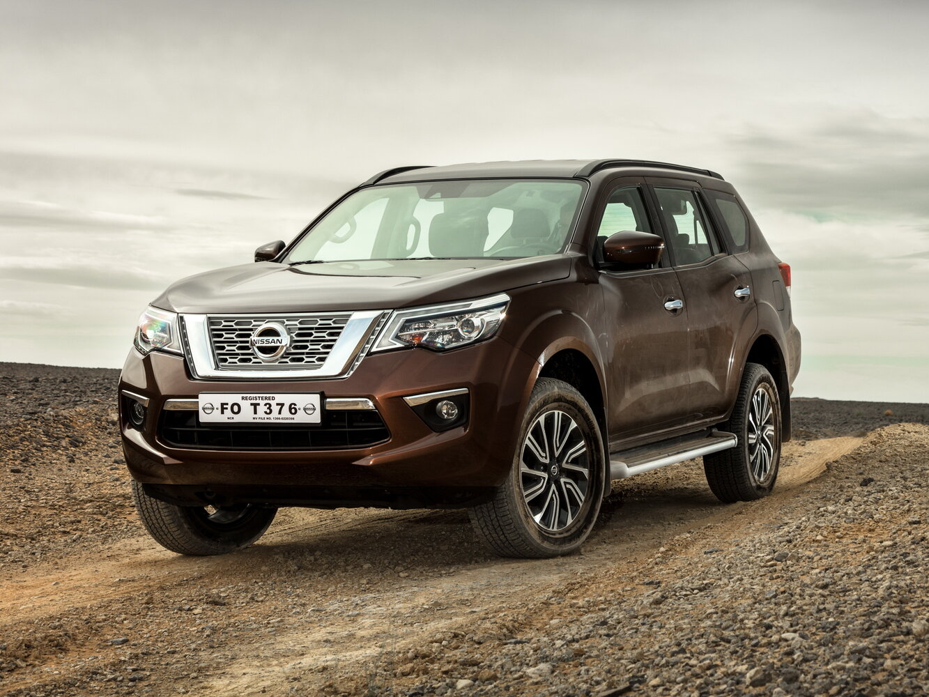Nissan Terra I