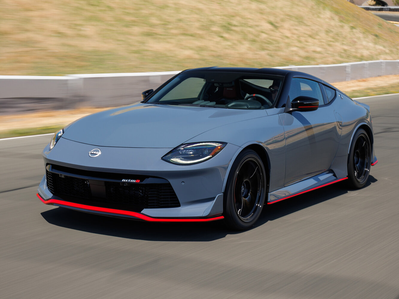 Nissan Z, вид сбоку