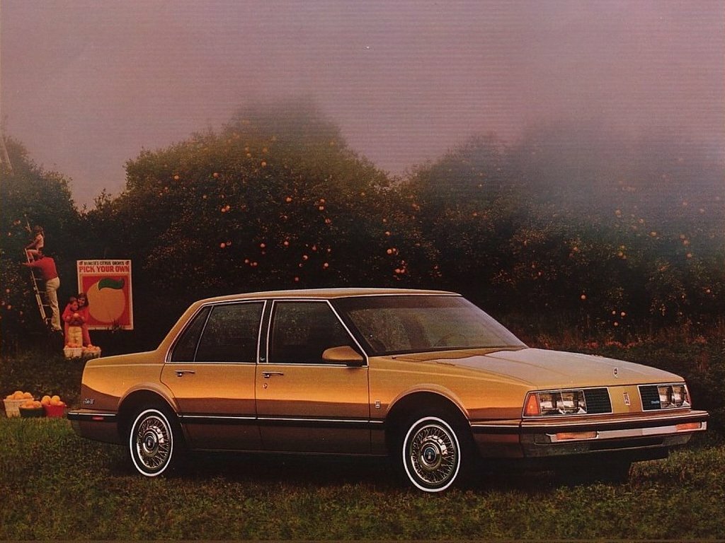 Oldsmobile Eighty-Eight IX, Седан: фото поколения