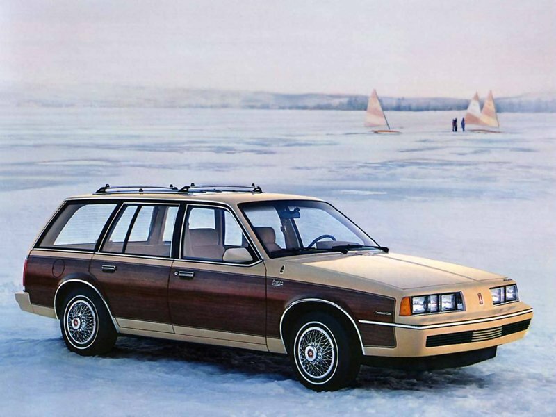 Oldsmobile Firenza I, Универсал 5 дв.: фото поколения