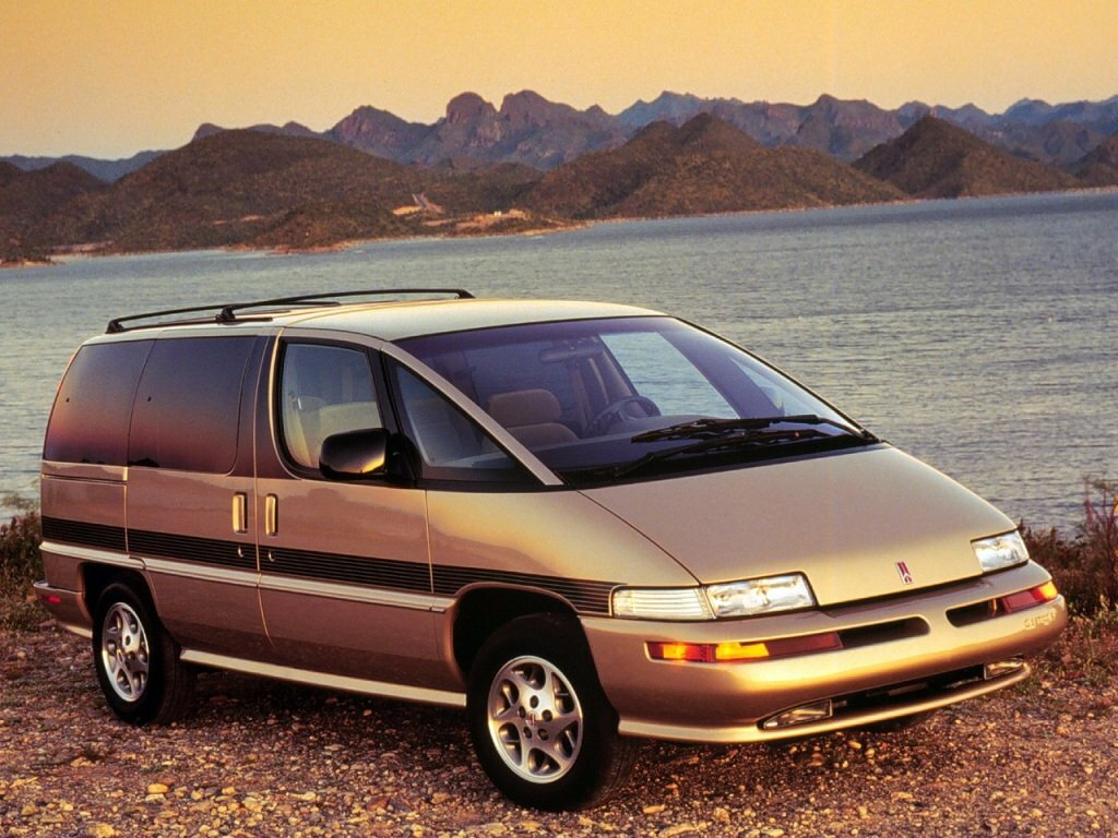 Oldsmobile Silhouette I
