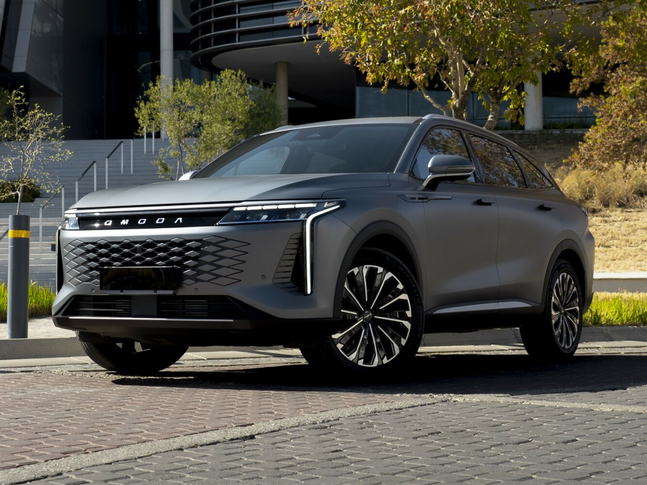 Omoda C9
