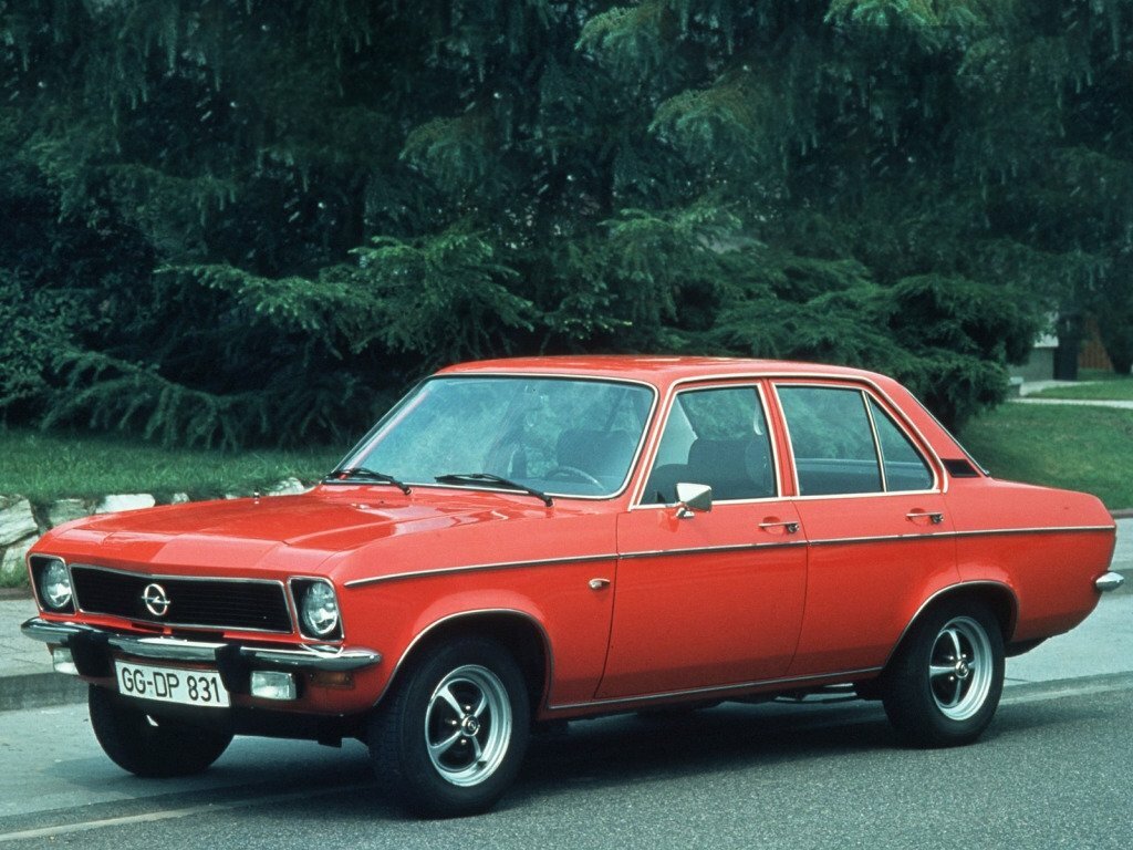 Opel Ascona A, вид сбоку