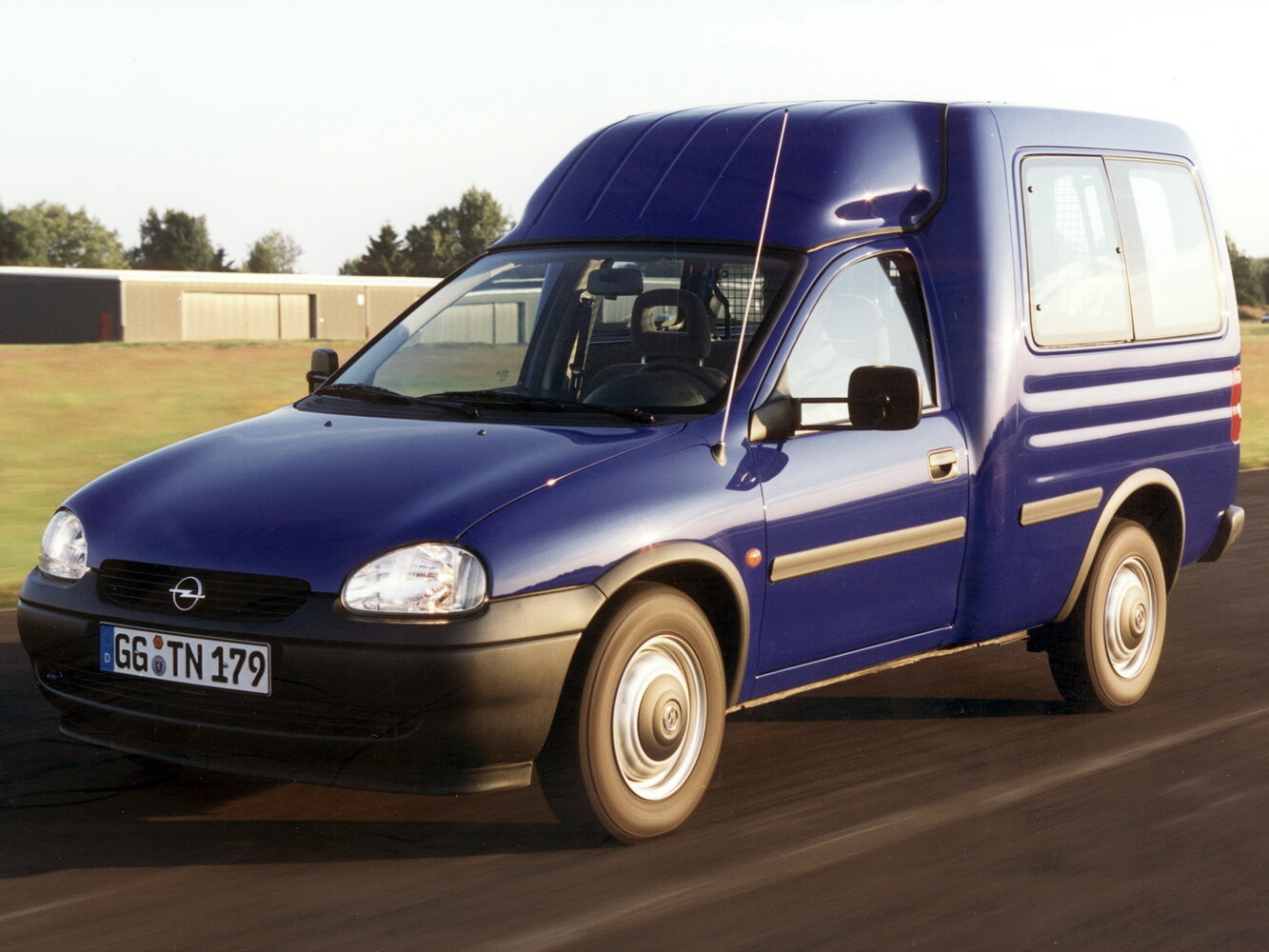 Opel Combo B, Компактвэн: фото поколения
