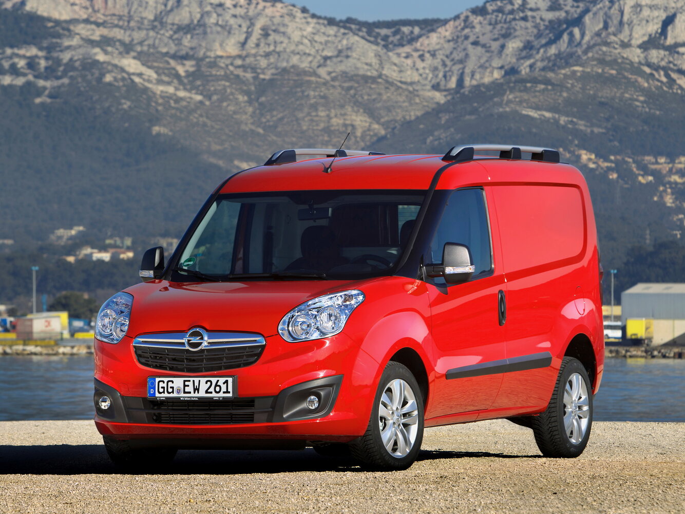 Opel Combo D, Фургон SWB: фото поколения