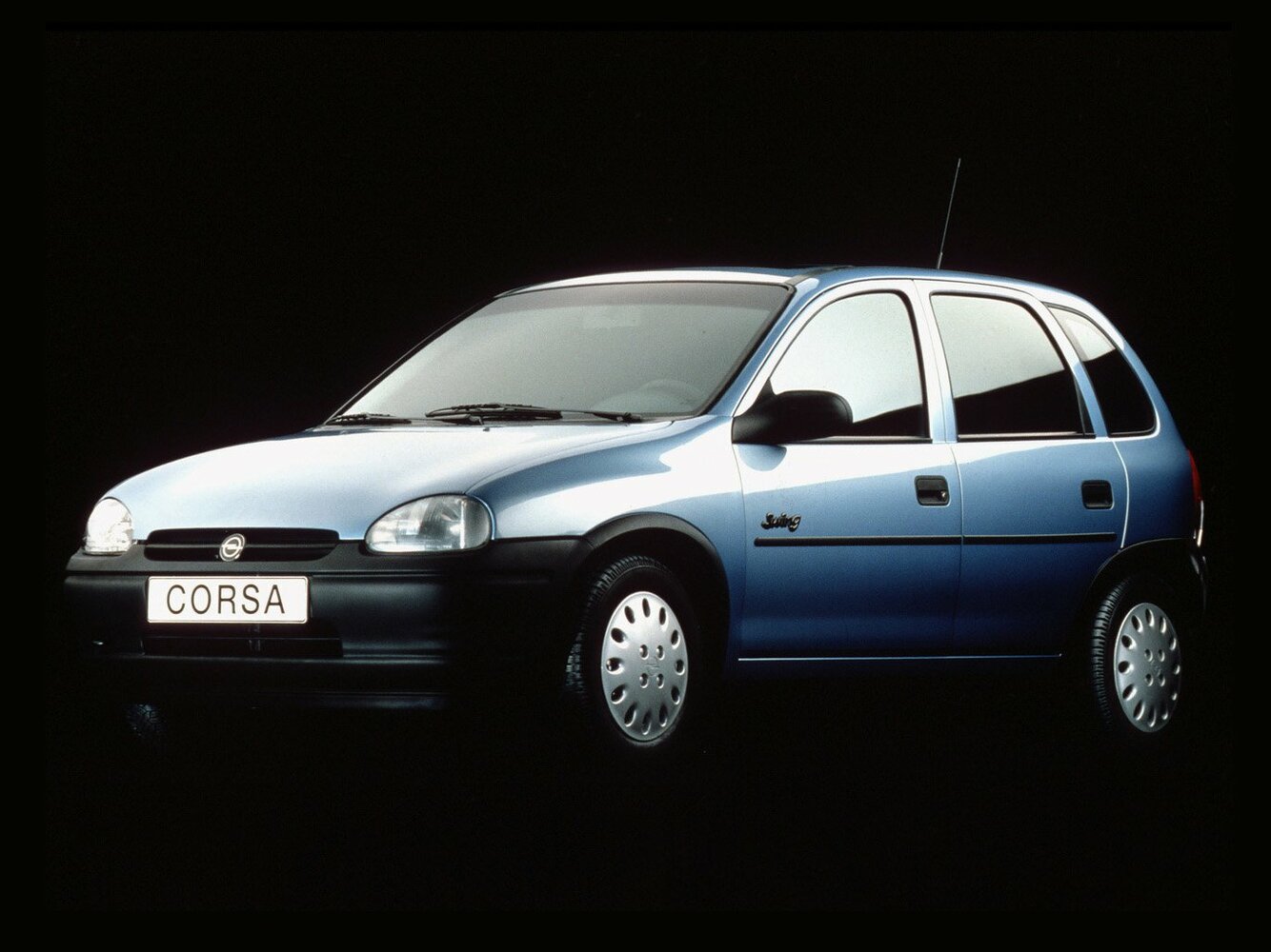 Opel Corsa B, Хэтчбек 5 дв.: фото поколения