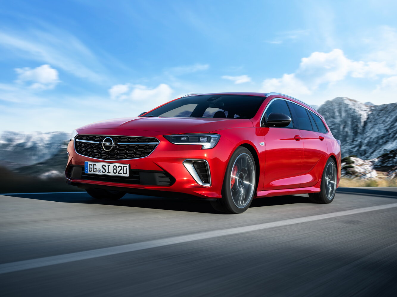 Opel Insignia II Рестайлинг, вид сбоку
