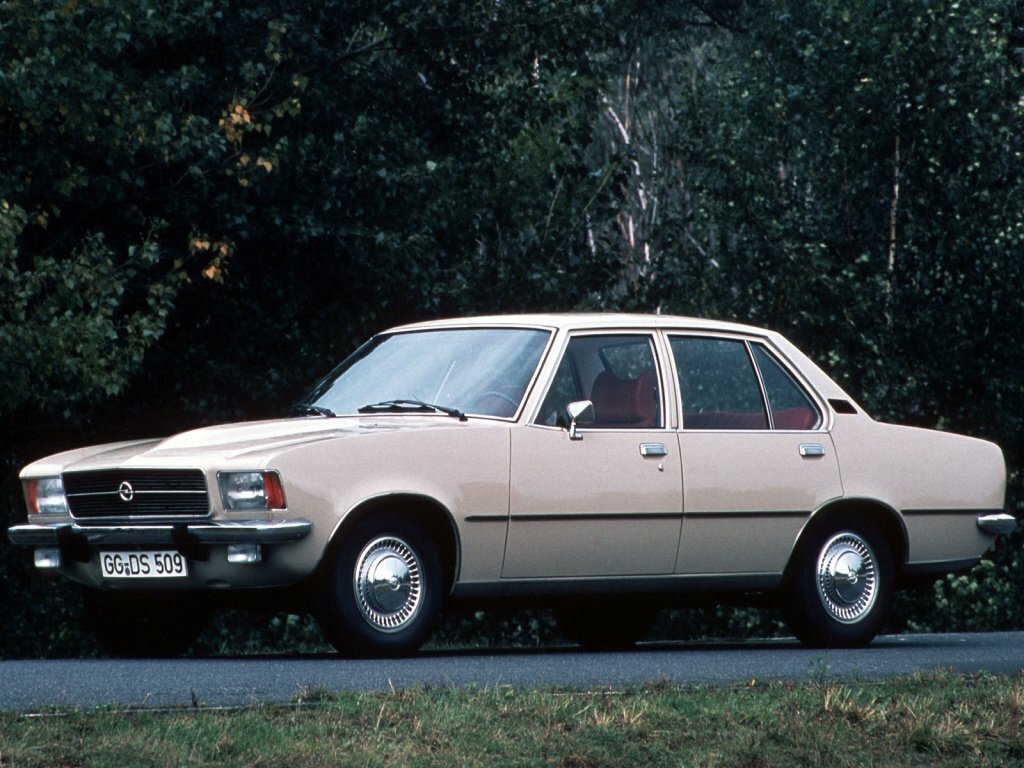 Opel Rekord D, Седан: фото поколения