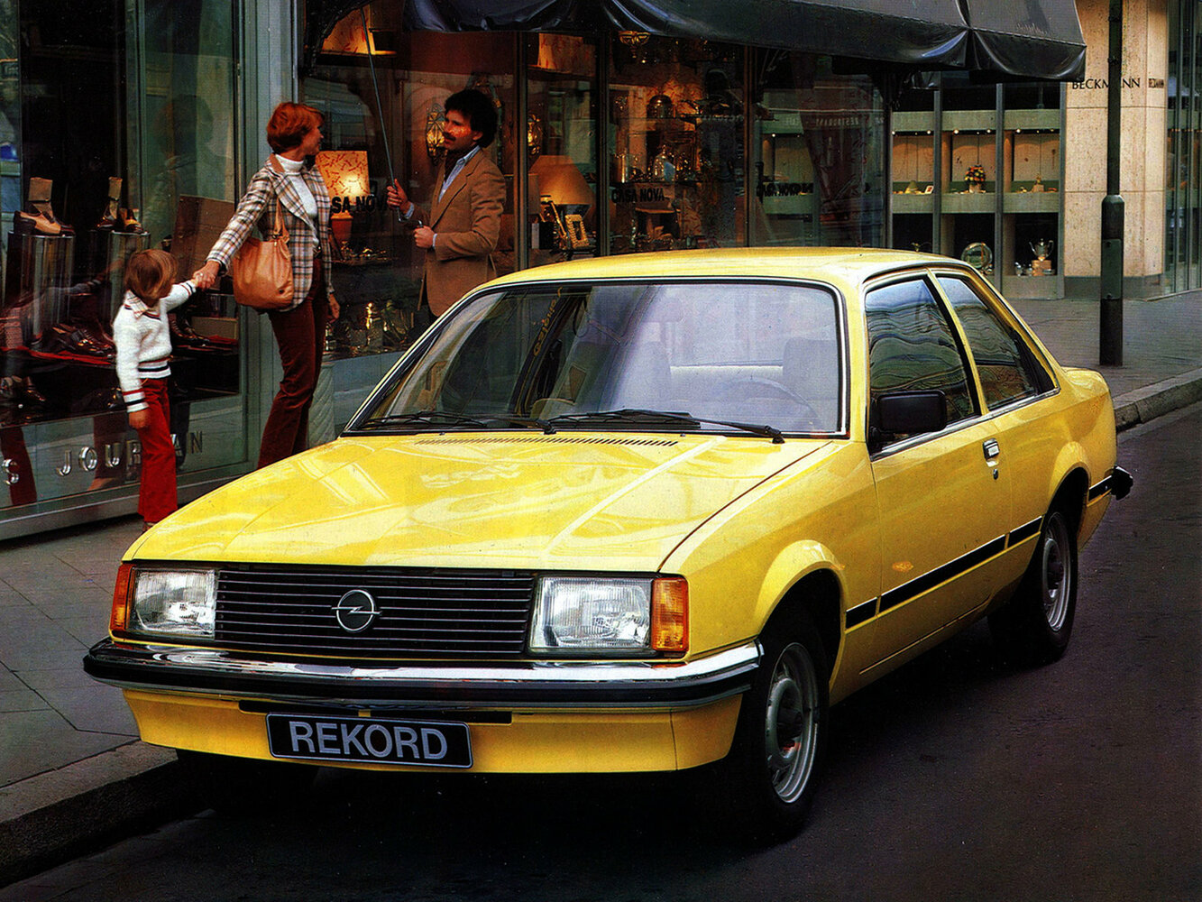 Opel Rekord E, Седан 2 дв.: фото поколения