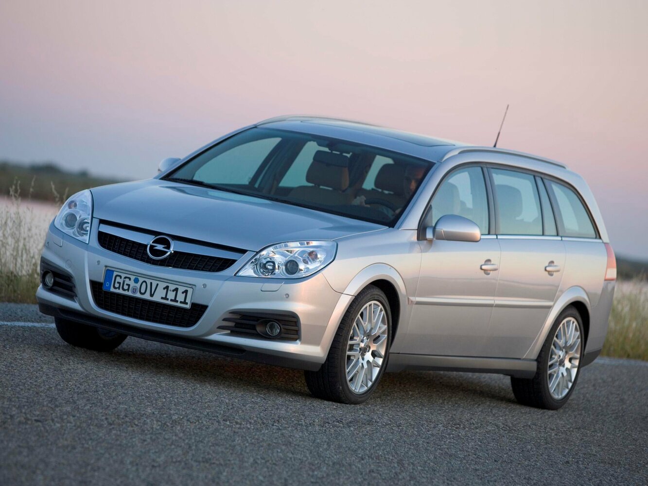 Opel Vectra C Рестайлинг, Универсал 5 дв.: фото поколения