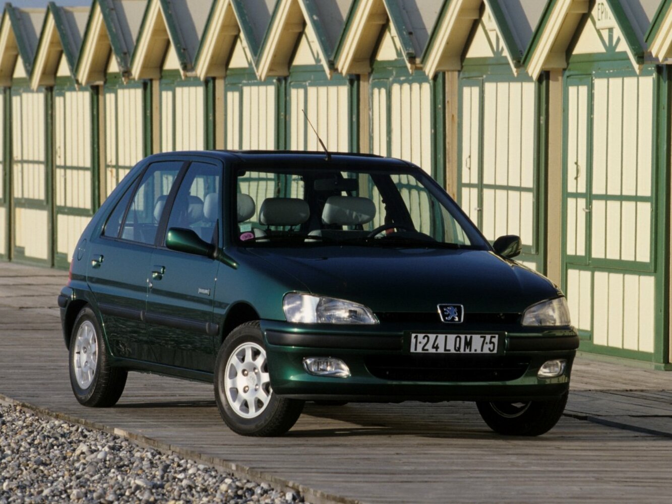 Peugeot 106 I Рестайлинг, Хэтчбек 5 дв.: фото поколения