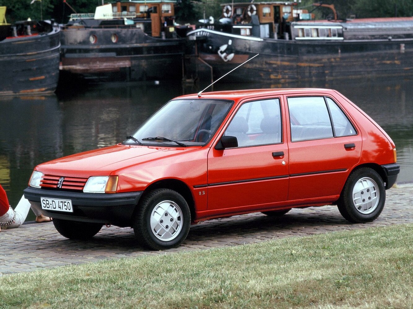 Peugeot 205, Хэтчбек 5 дв.: фото поколения