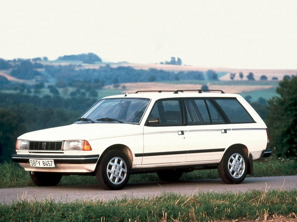 Peugeot 305