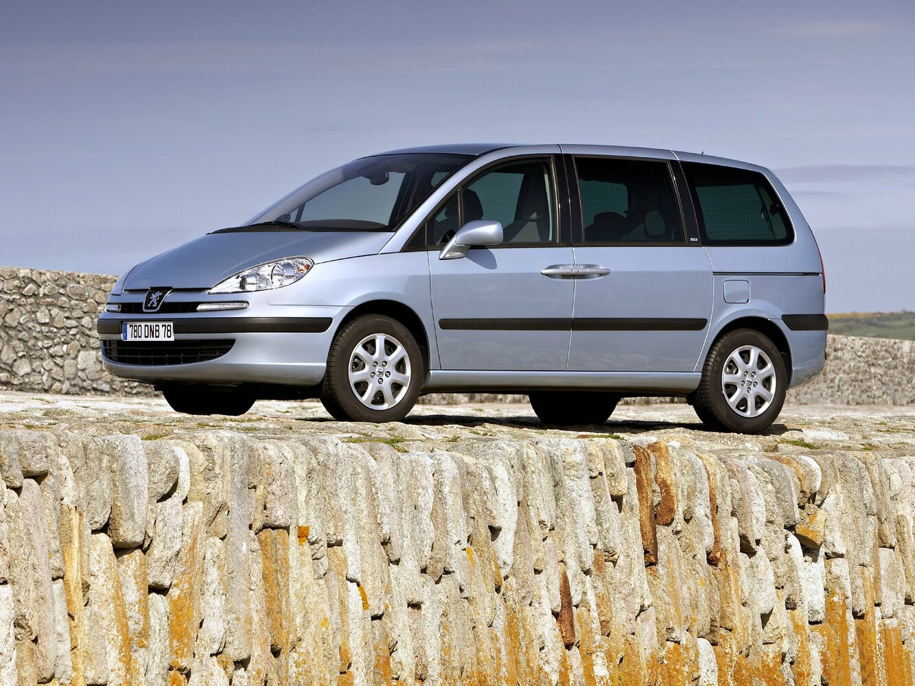 Peugeot 807 I