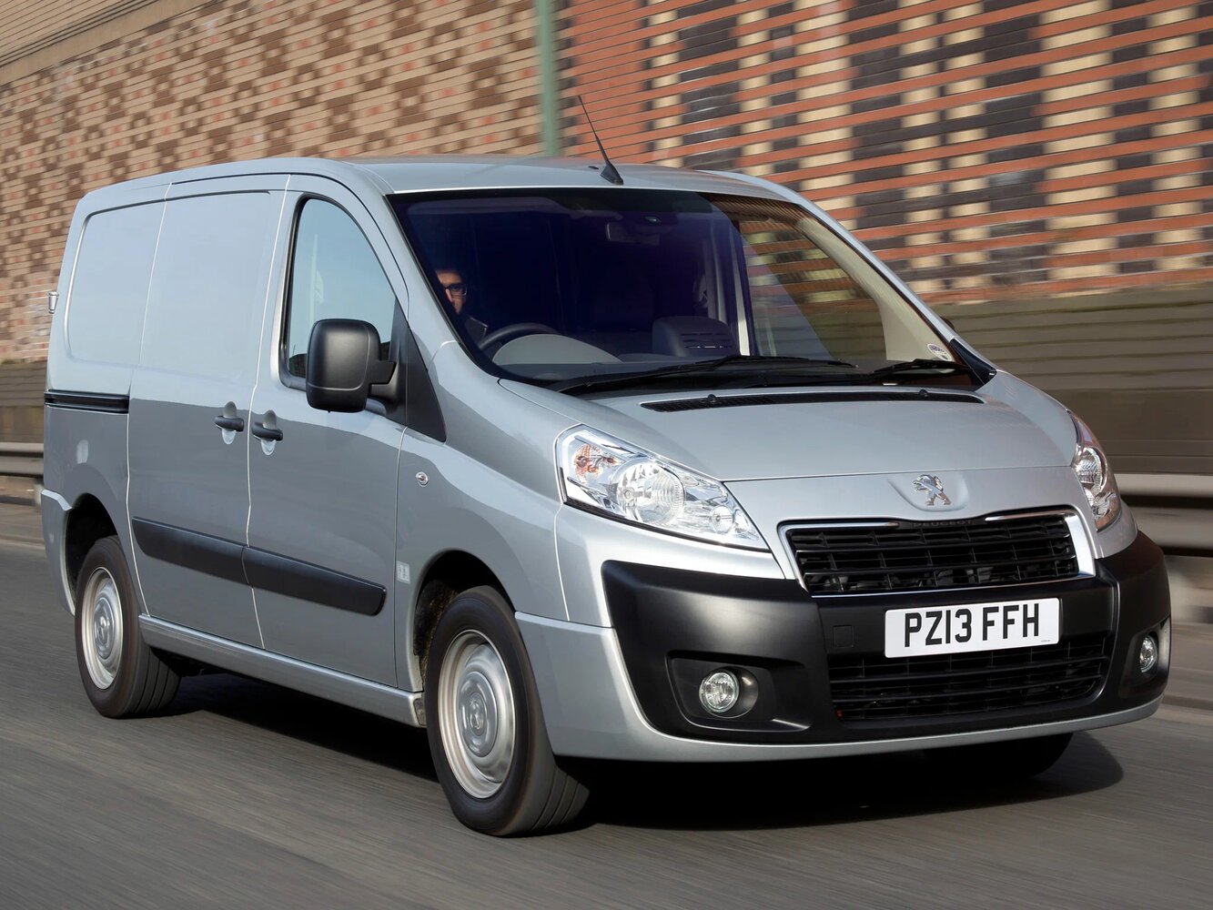 Peugeot Expert II Рестайлинг, Фургон: фото поколения