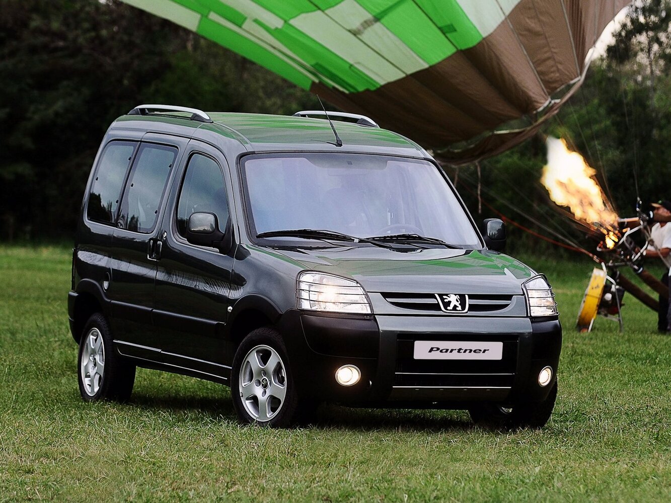 Peugeot Partner I Рестайлинг, вид сбоку