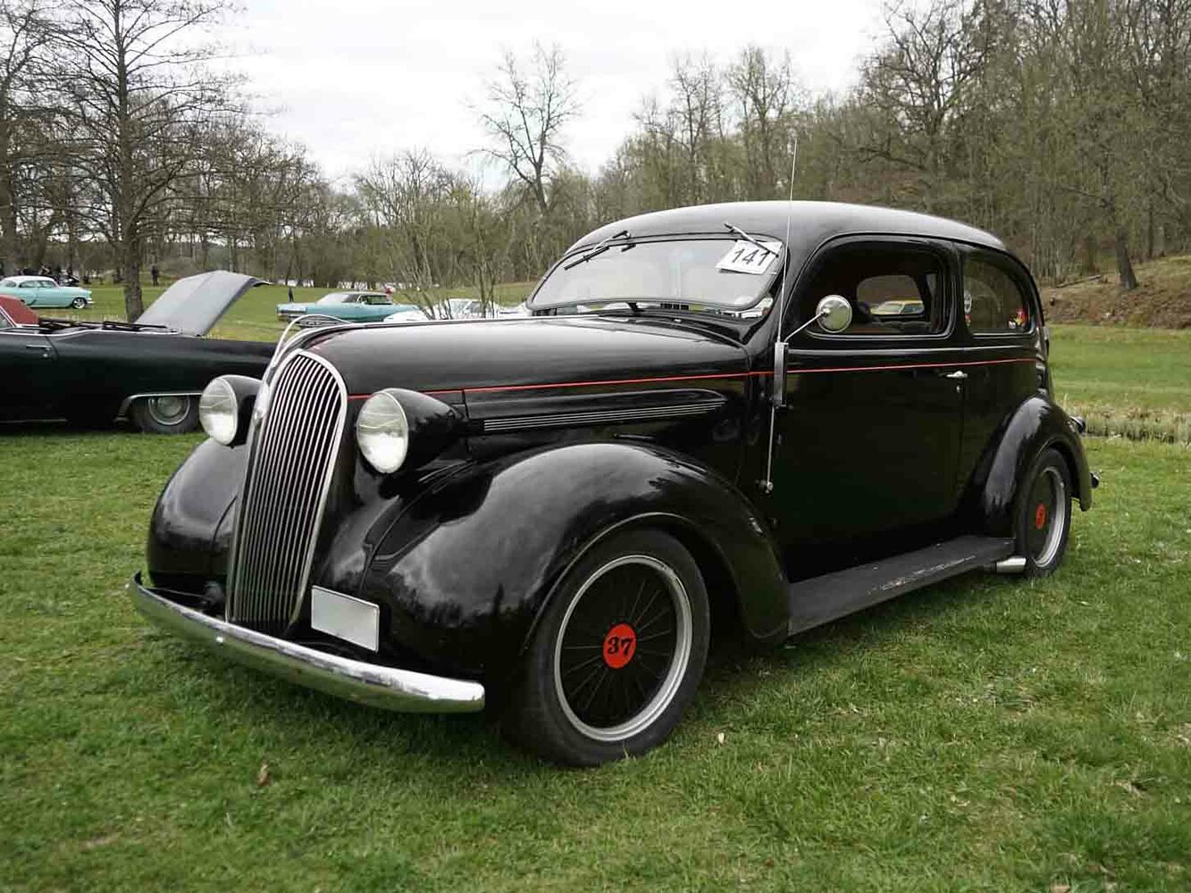 Plymouth De Luxe I, Седан 2 дв.: фото поколения