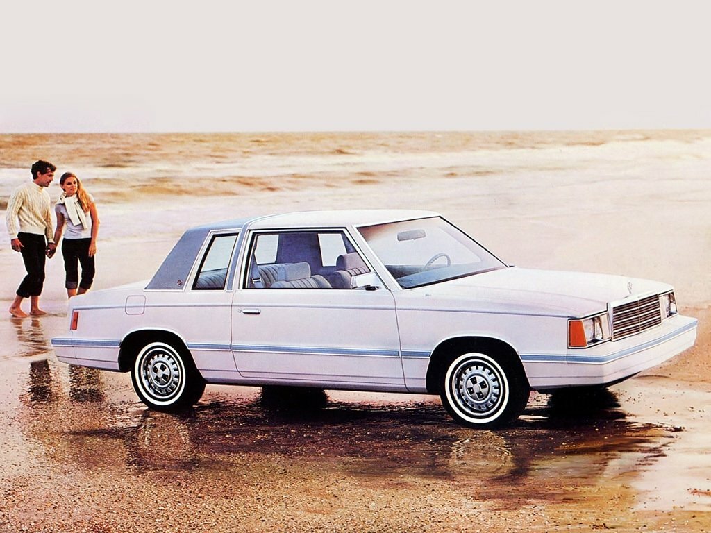 Plymouth Reliant I, Седан 2 дв.: фото поколения