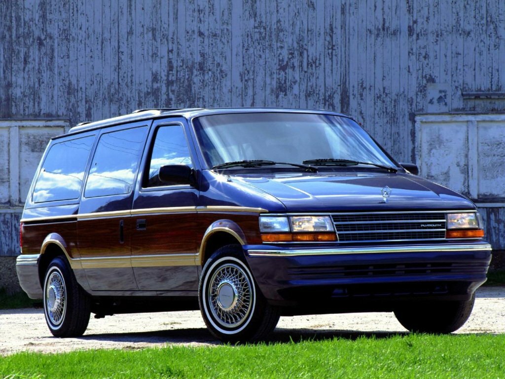 Plymouth Voyager II, Минивэн Grand: фото поколения