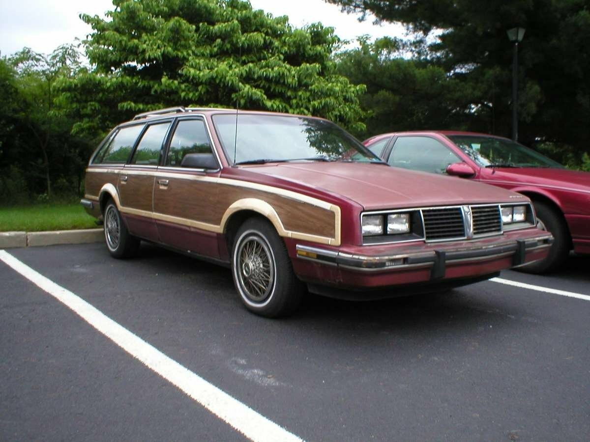 Pontiac 6000