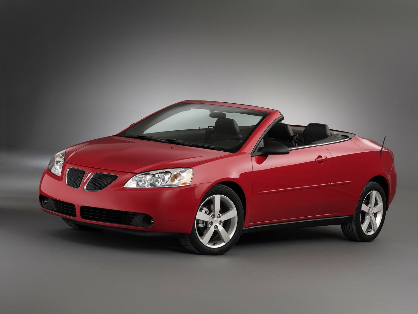 Pontiac G6, вид сбоку