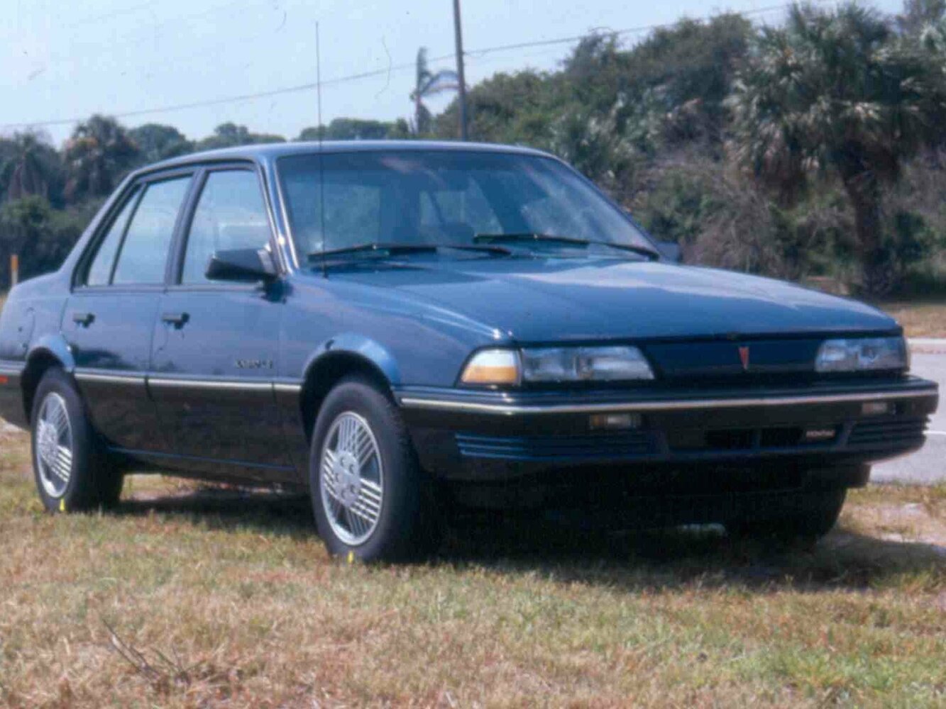 Pontiac Sunbird