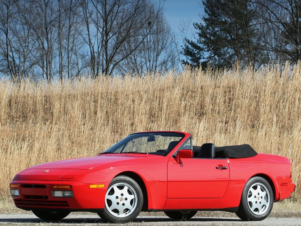 Porsche 944