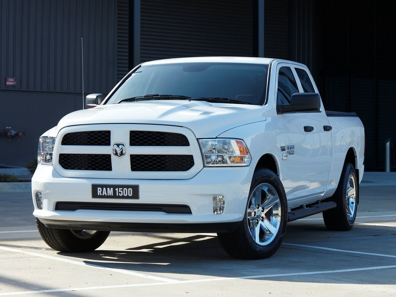 Ram 1500 IV (DS/DJ), вид сбоку