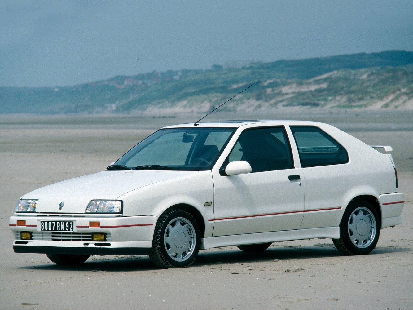 Renault 19 I, Хэтчбек 3 дв.: фото поколения
