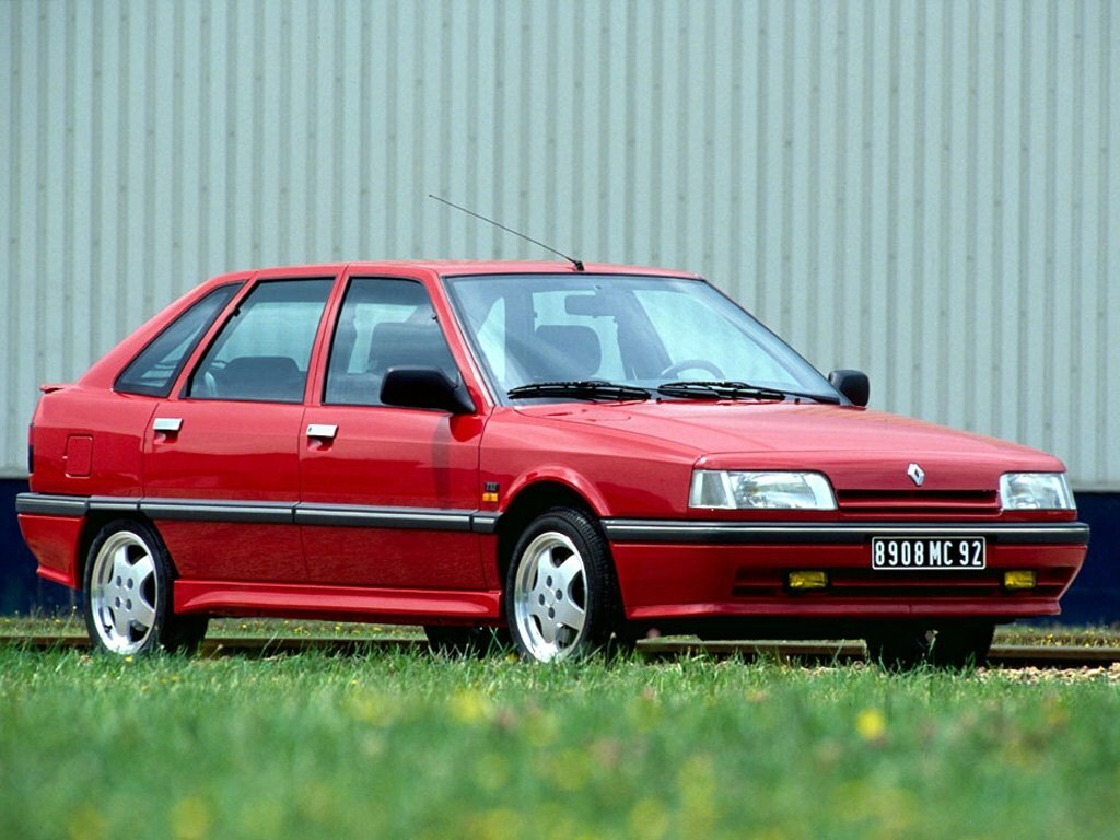 Renault 21, Хэтчбек 5 дв.: фото поколения