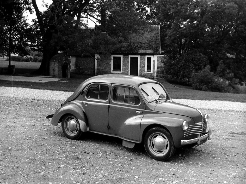 Renault 4CV