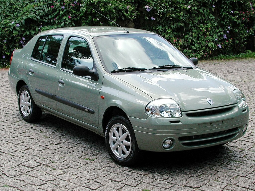 Renault Clio II, вид сбоку