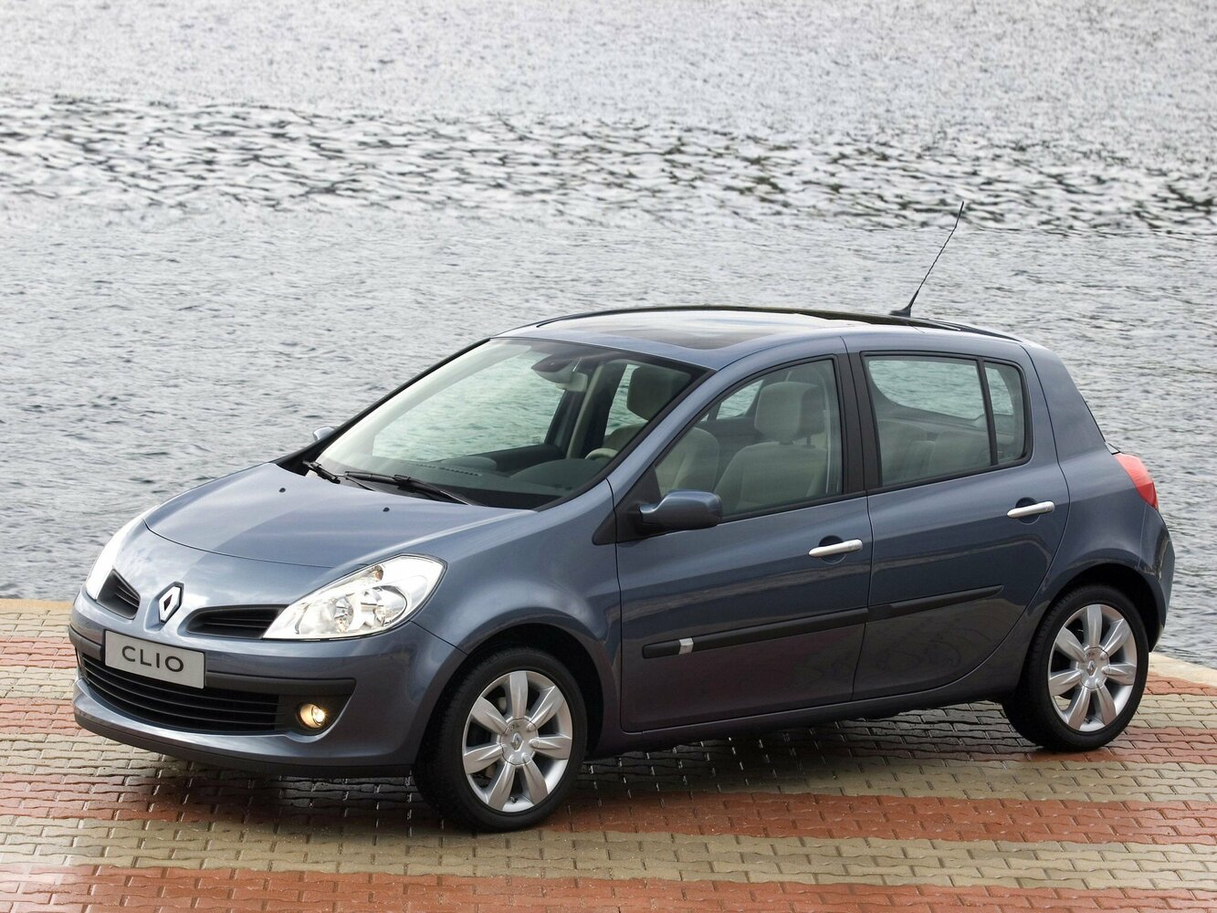 Renault Clio III, Хэтчбек 5 дв.: фото поколения