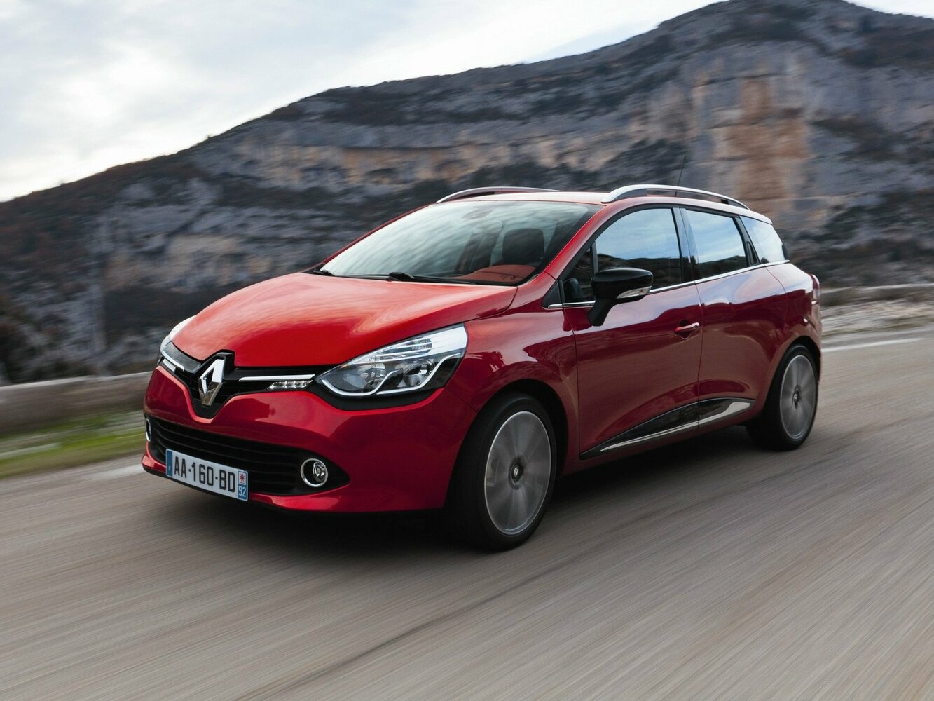 Renault Clio IV, Универсал 5 дв.: фото поколения