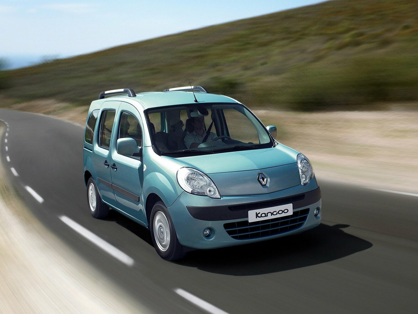 Renault Kangoo II, Компактвэн: фото поколения