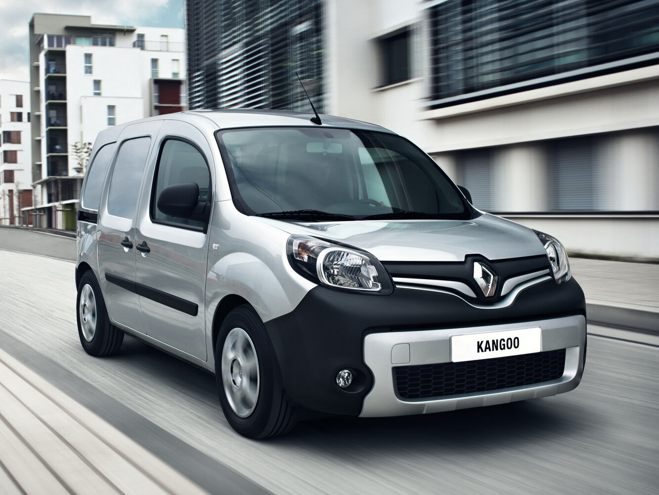 Renault Kangoo II Рестайлинг, вид сбоку