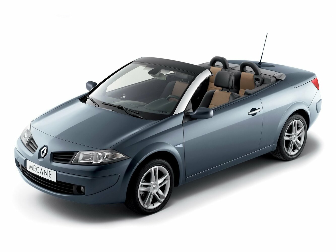 Renault Megane II, вид сбоку