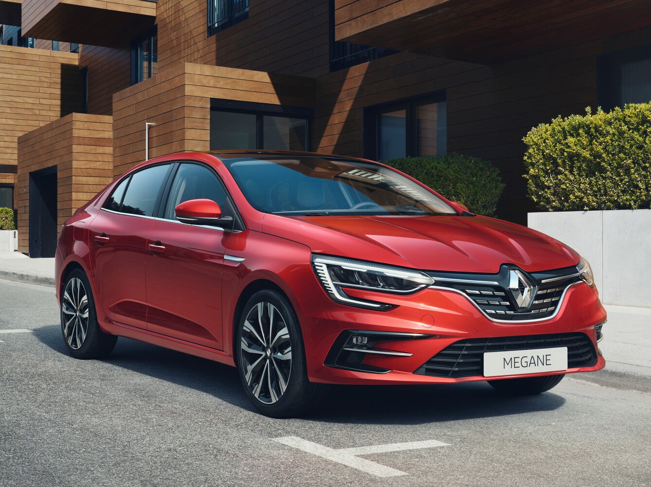 Renault Megane IV Рестайлинг, вид сбоку