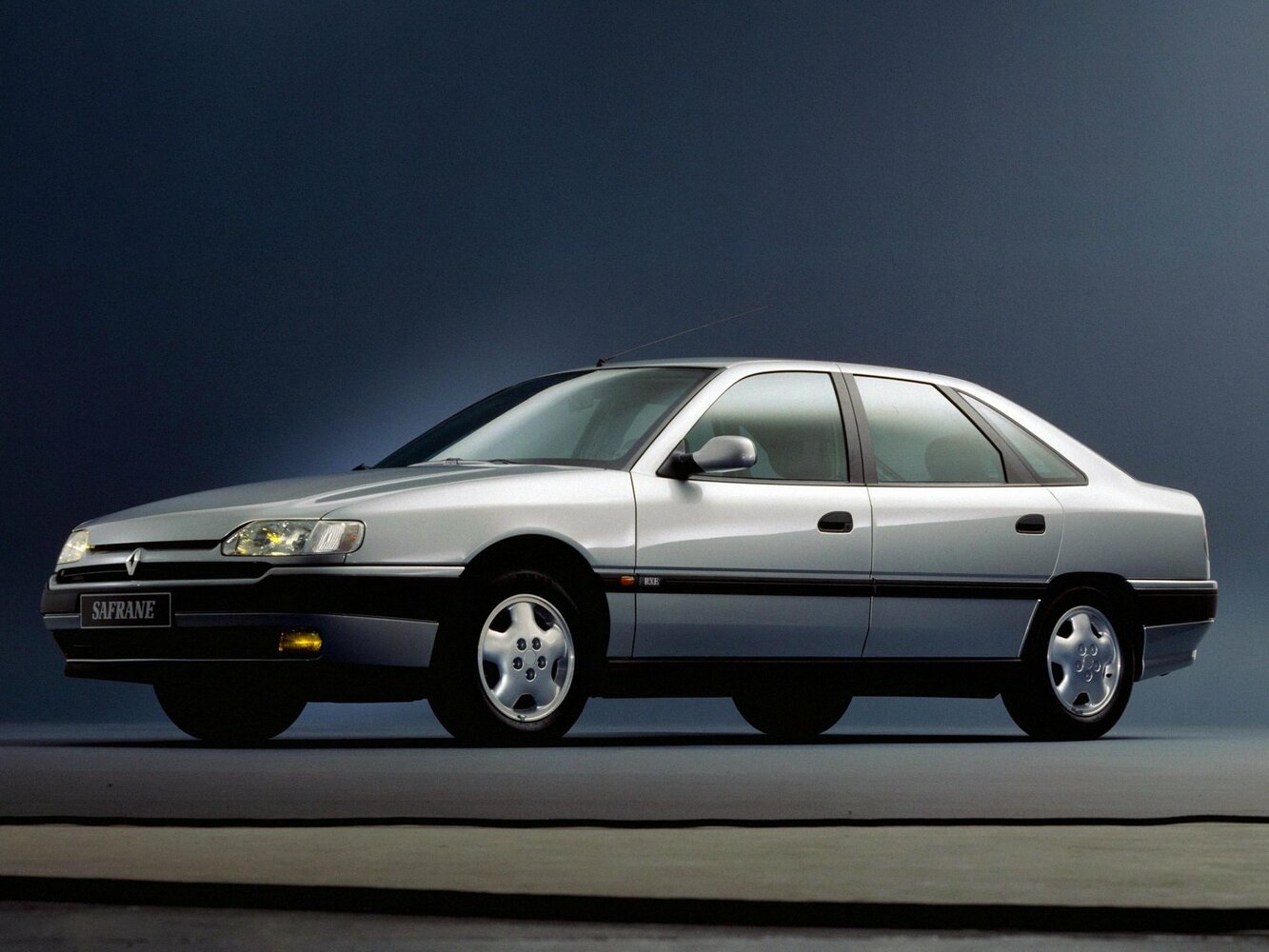 Renault Safrane I