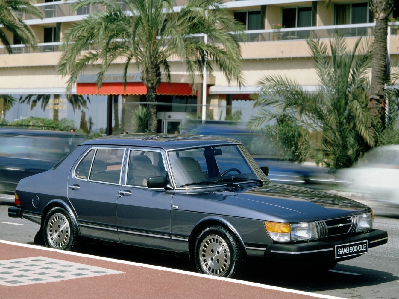 Saab 900 I, Седан: фото поколения