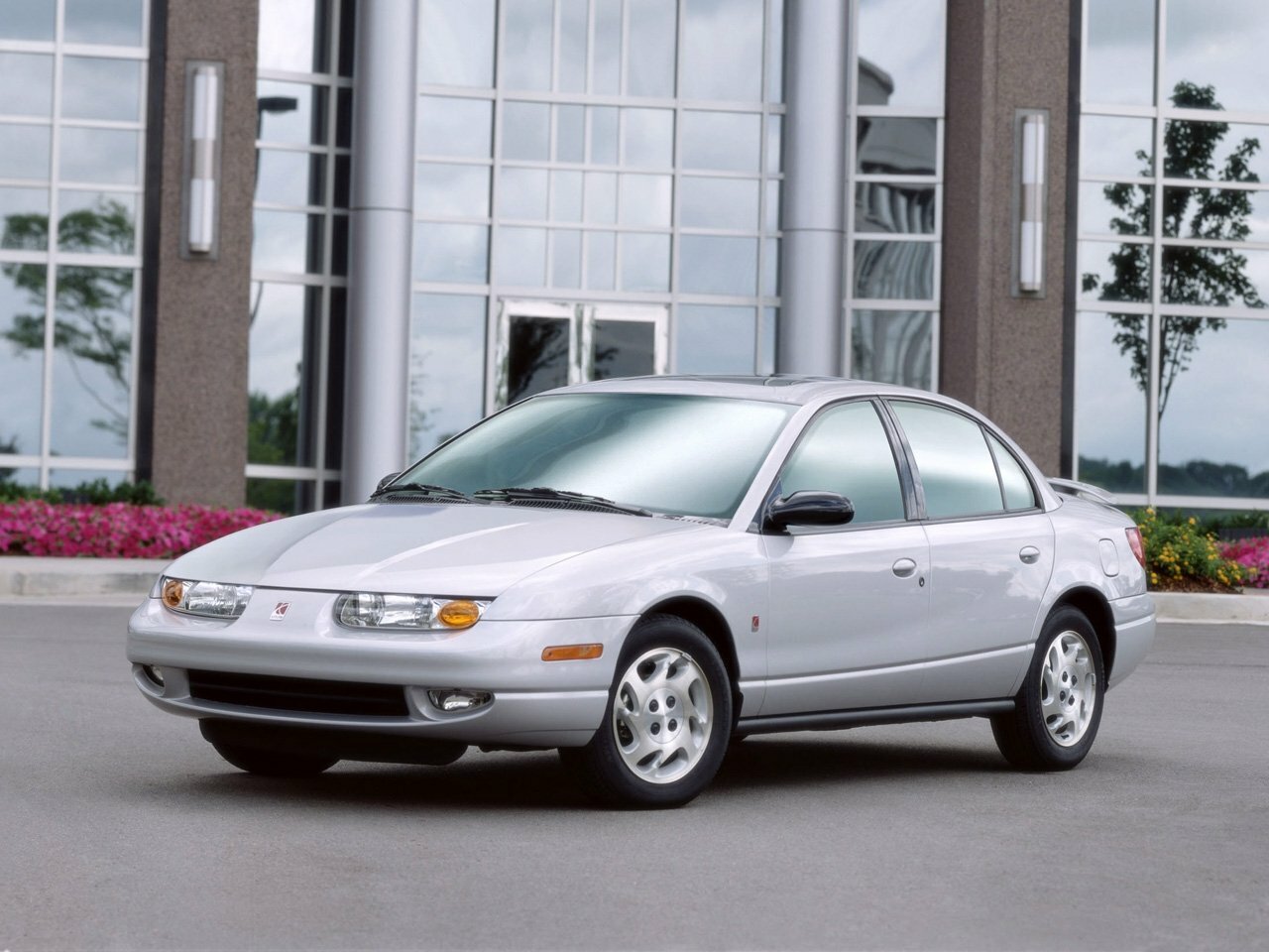 Saturn SL