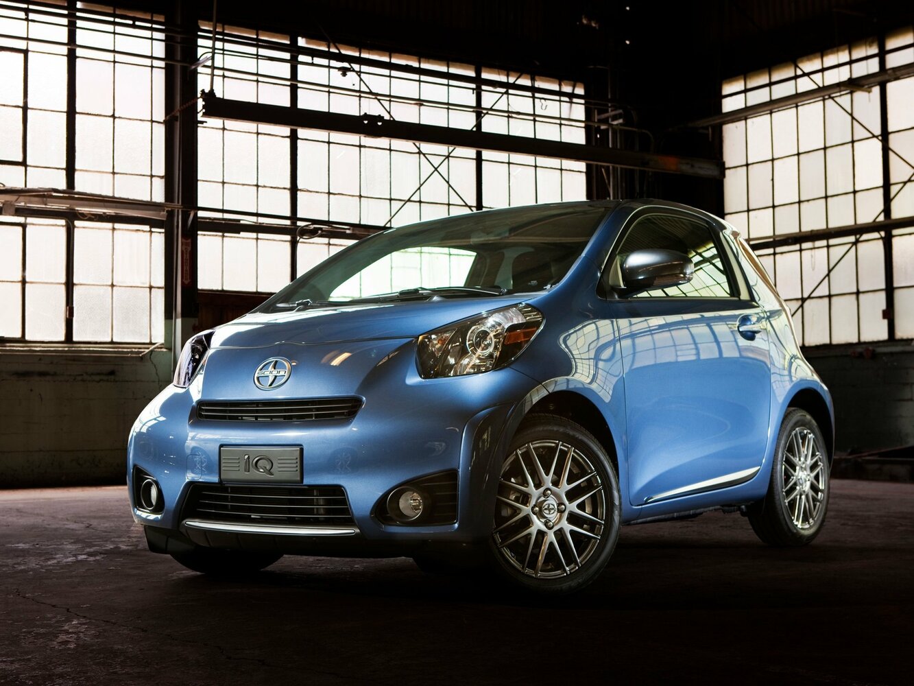 Scion iQ