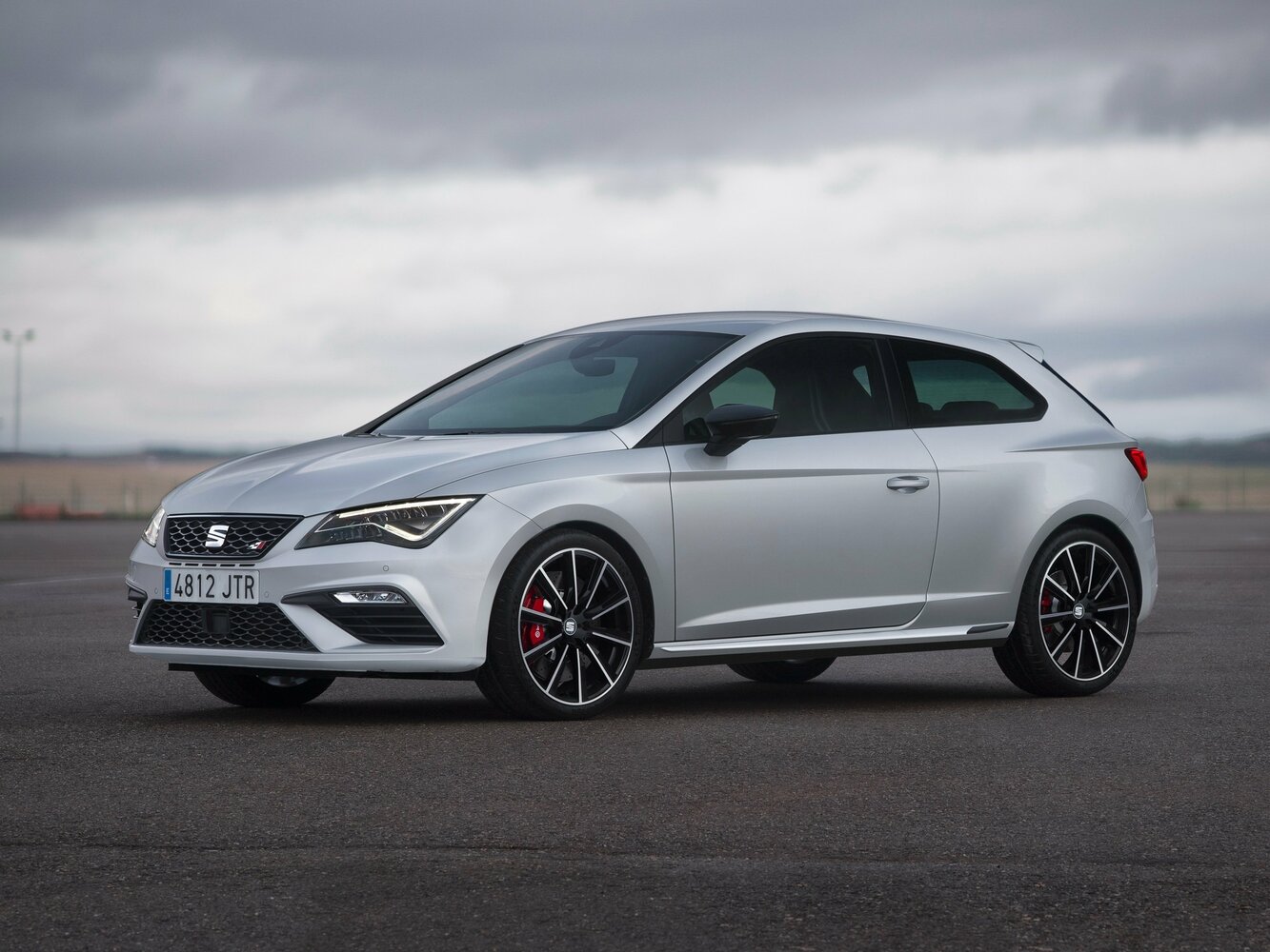SEAT Leon Cupra III Рестайлинг, вид сбоку