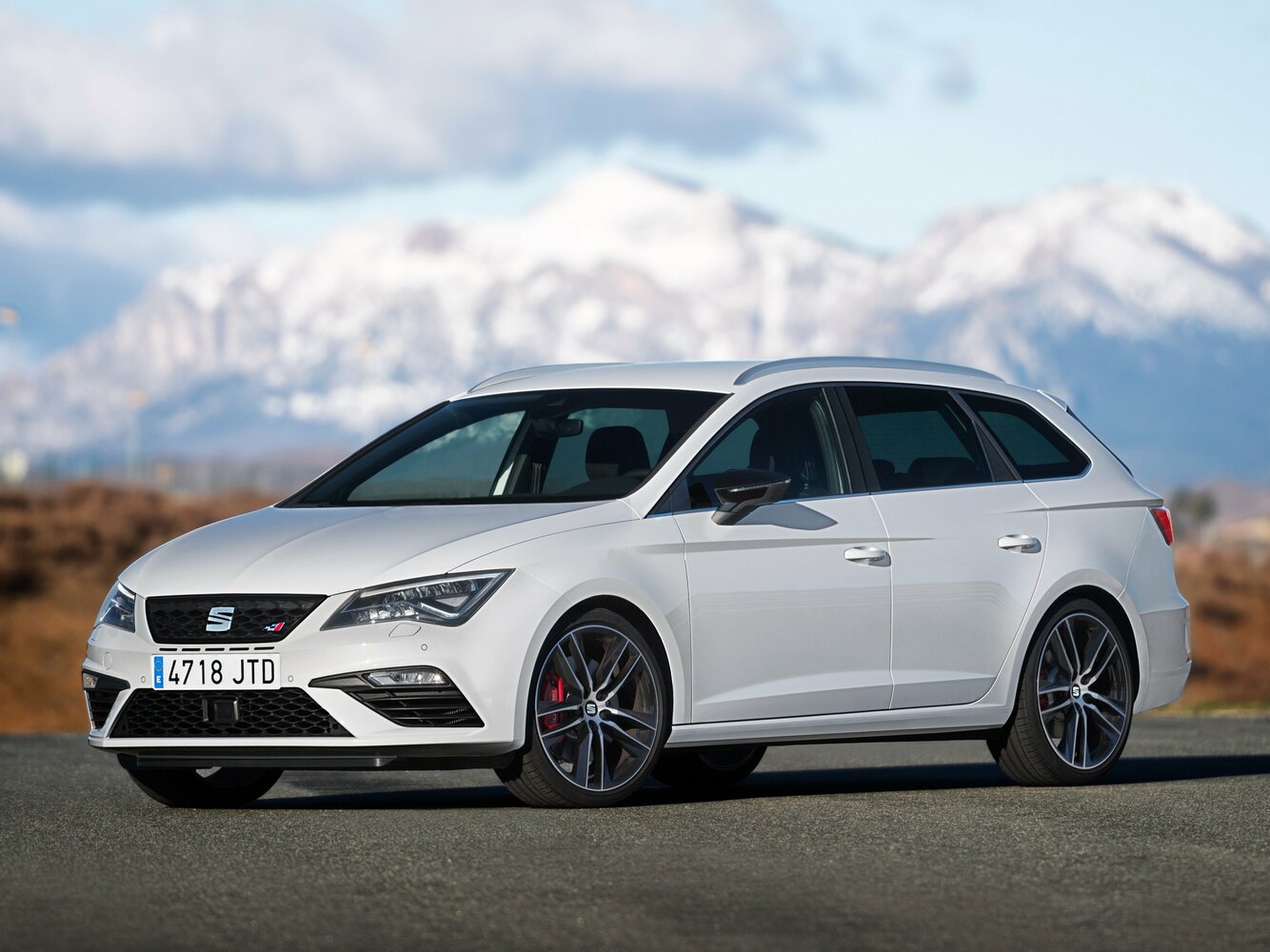 SEAT Leon Cupra III Рестайлинг, Универсал 5 дв.: фото поколения