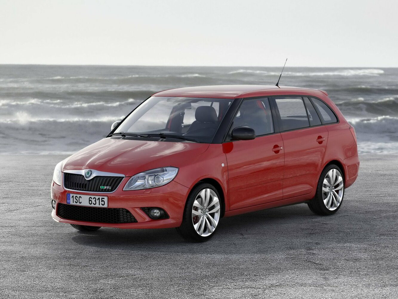 Skoda Fabia RS II, вид сбоку