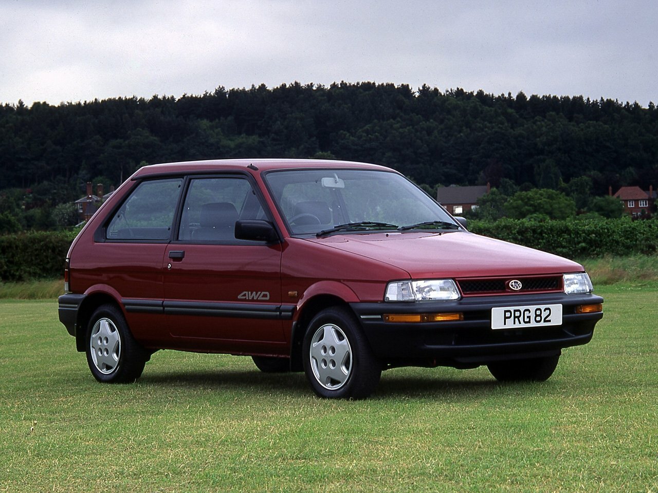 Subaru Justy I Рестайлинг, вид сбоку
