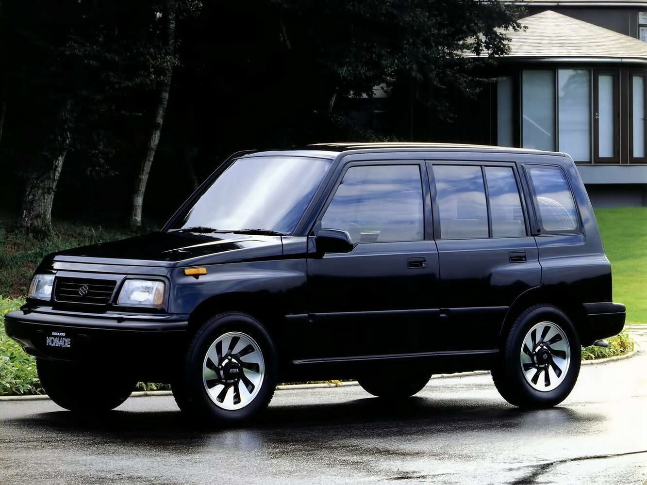 Suzuki Escudo I, Внедорожник 5 дв.: фото поколения