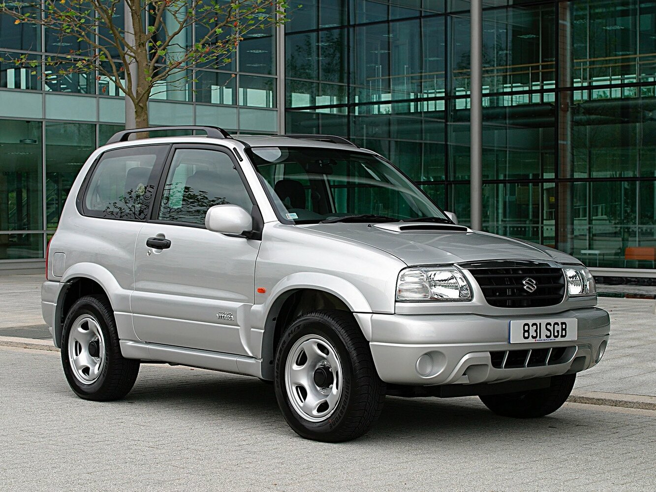 Suzuki Escudo II, вид сбоку