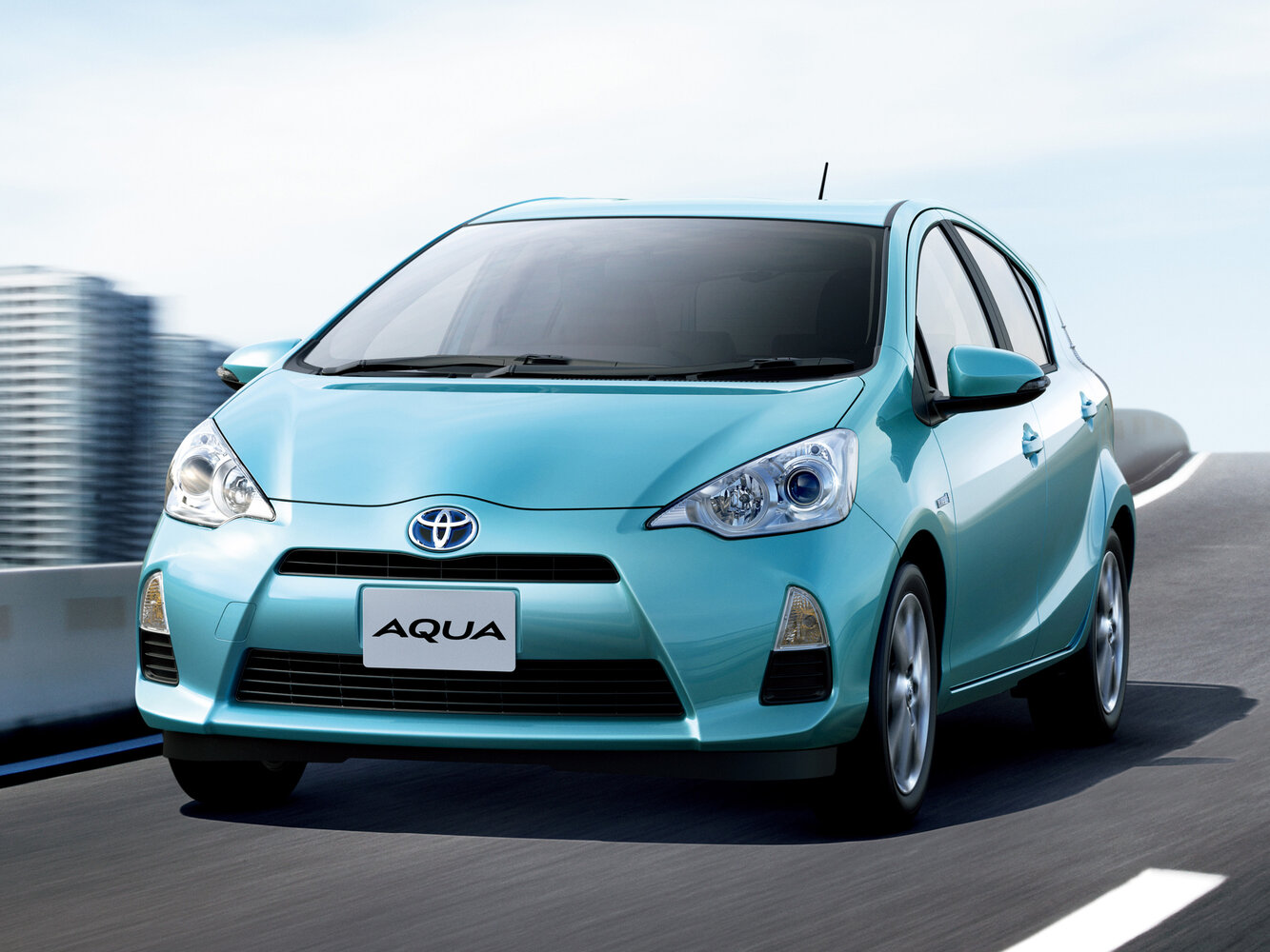 Toyota Aqua I